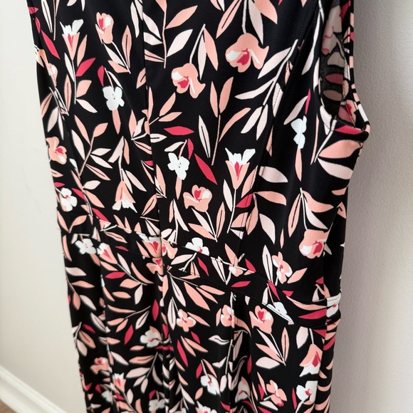 Talbots Sleeveless Floral Ruffle Hem Dress Back Zip Stretch Black Pink Sz 10P - Picture 7 of 10